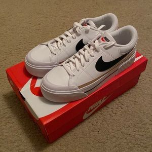 Womens Nike Court Legacy Lift